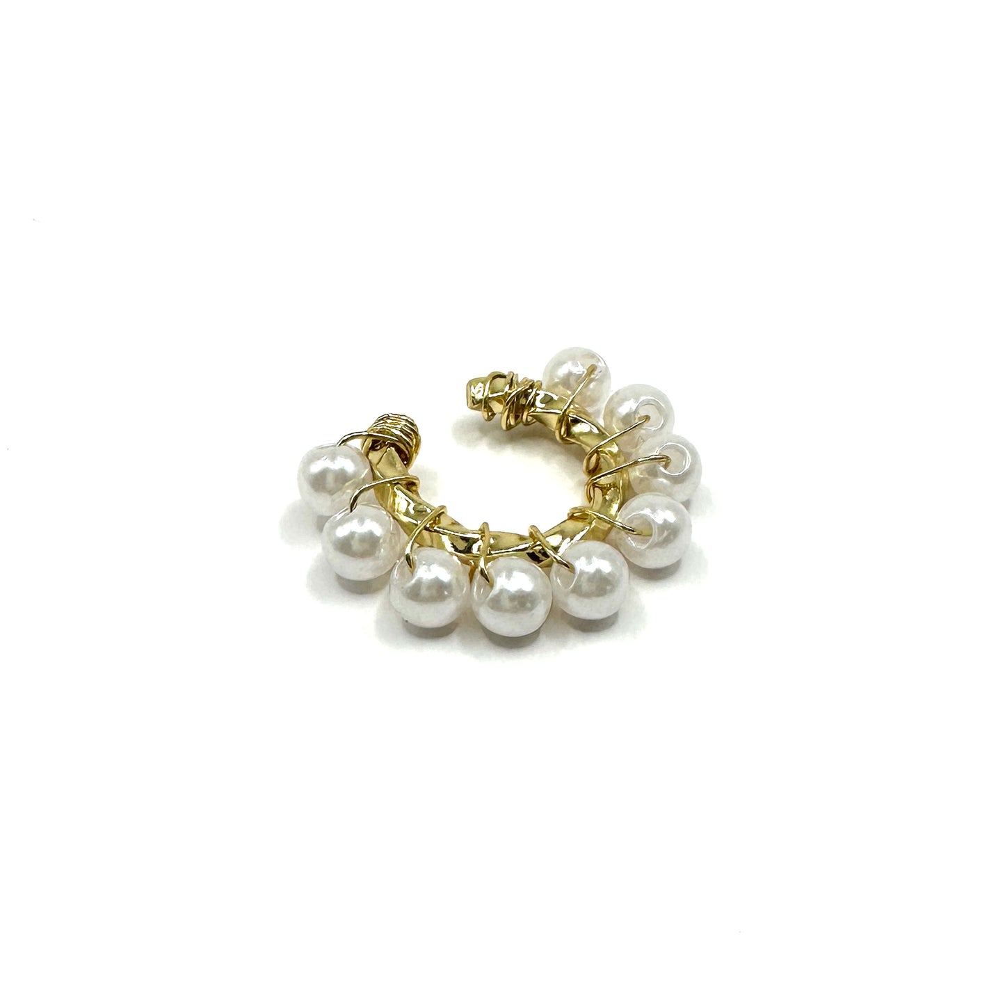 PEARLS GOLD EARCUFF