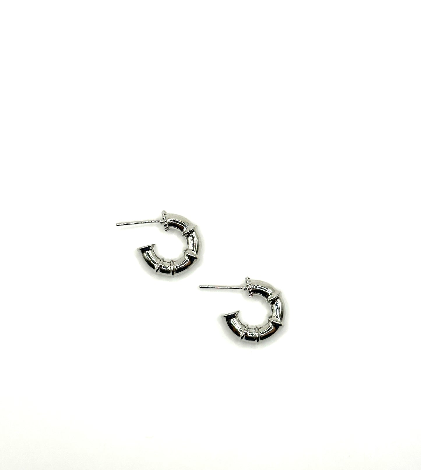 PLAIN S- SILVER HOOPS